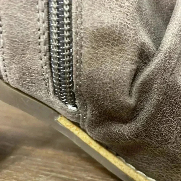 White Mountain Deering Women’s 6.5 Ruched Peep Toe Zip Open Heel Shoes - Picture 8 of 9